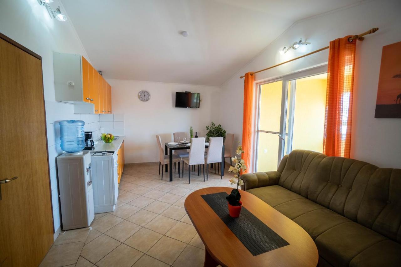 Apartments Pavic ヴィル エクステリア 写真