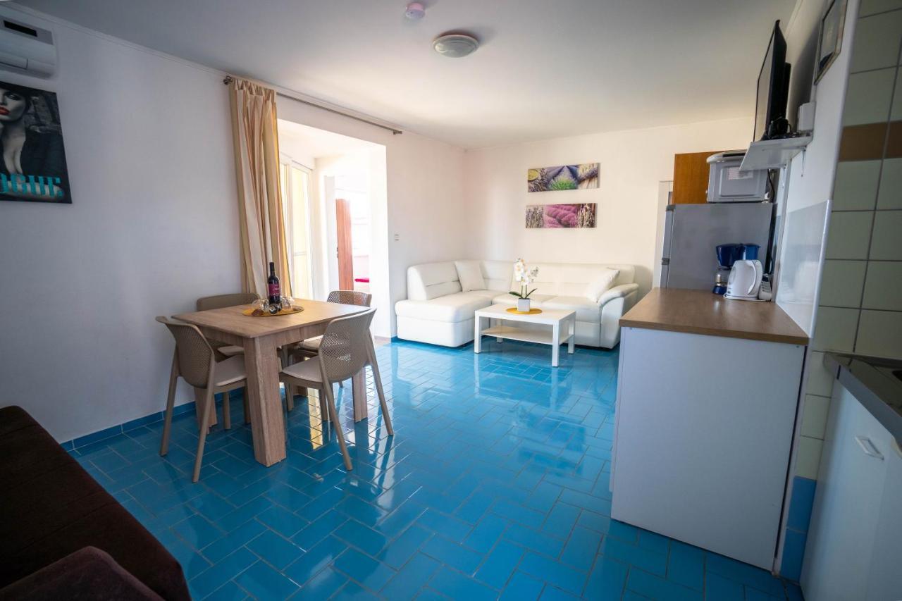Apartments Pavic ヴィル エクステリア 写真