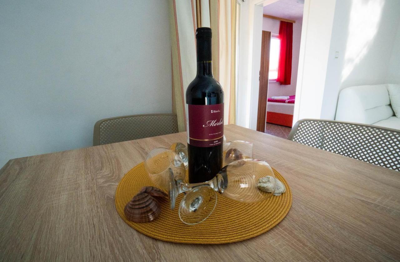 Apartments Pavic ヴィル エクステリア 写真