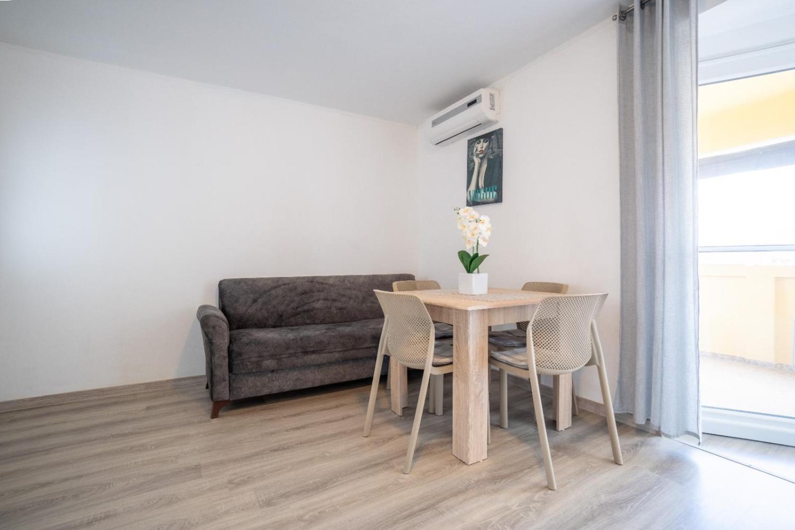 Apartments Pavic ヴィル エクステリア 写真