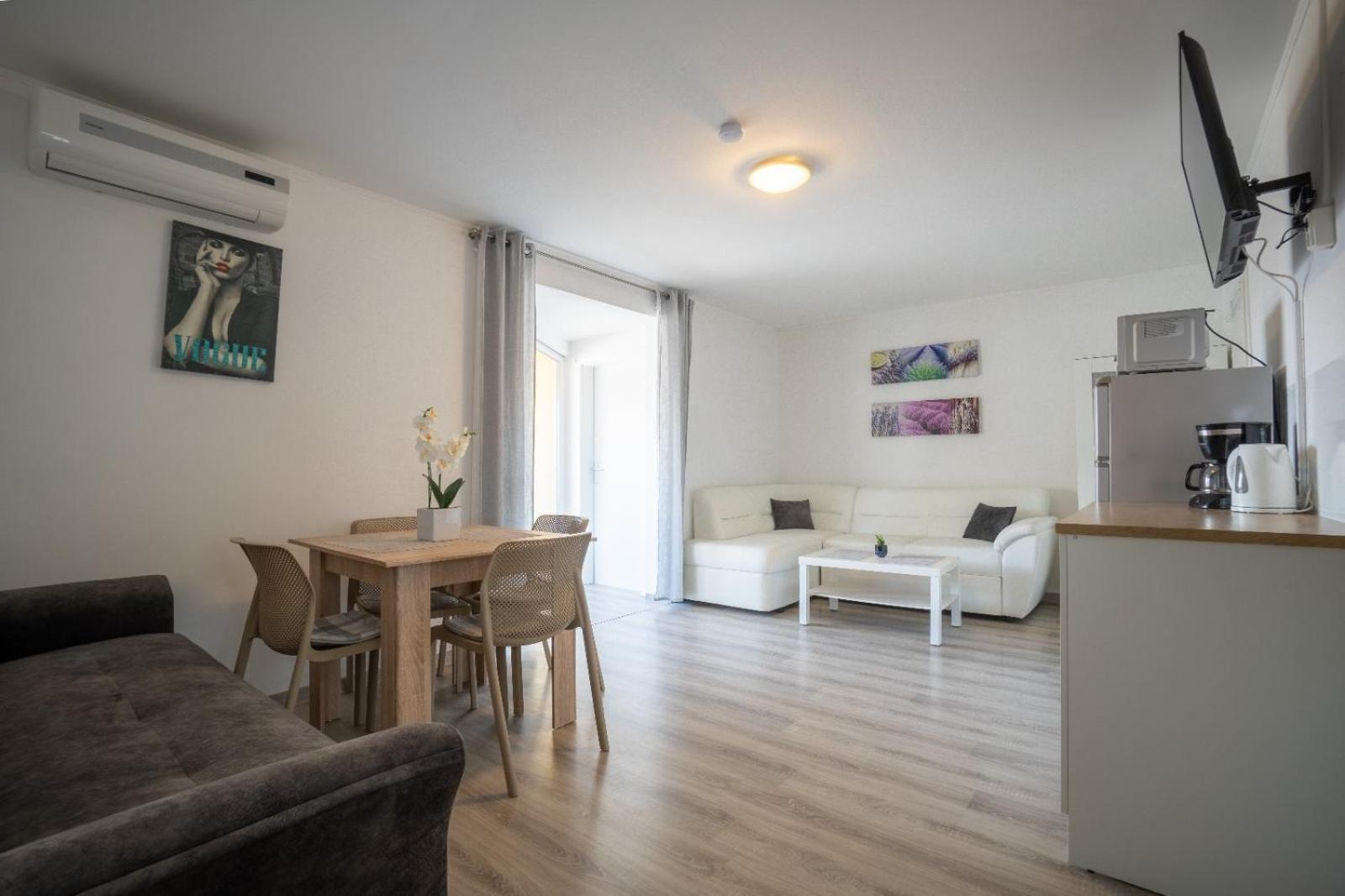 Apartments Pavic ヴィル エクステリア 写真